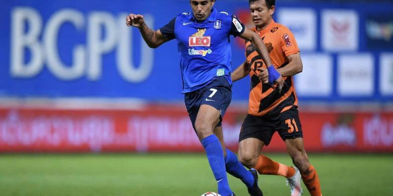 Sức hấp dẫn từ việc thăng hạng - xuống hạng