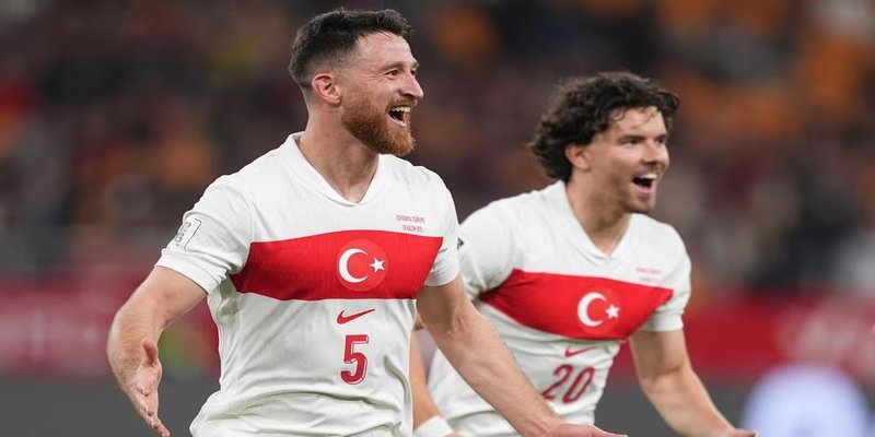 Đội hình ra sân dự kiến giữa Turkey vs Romania